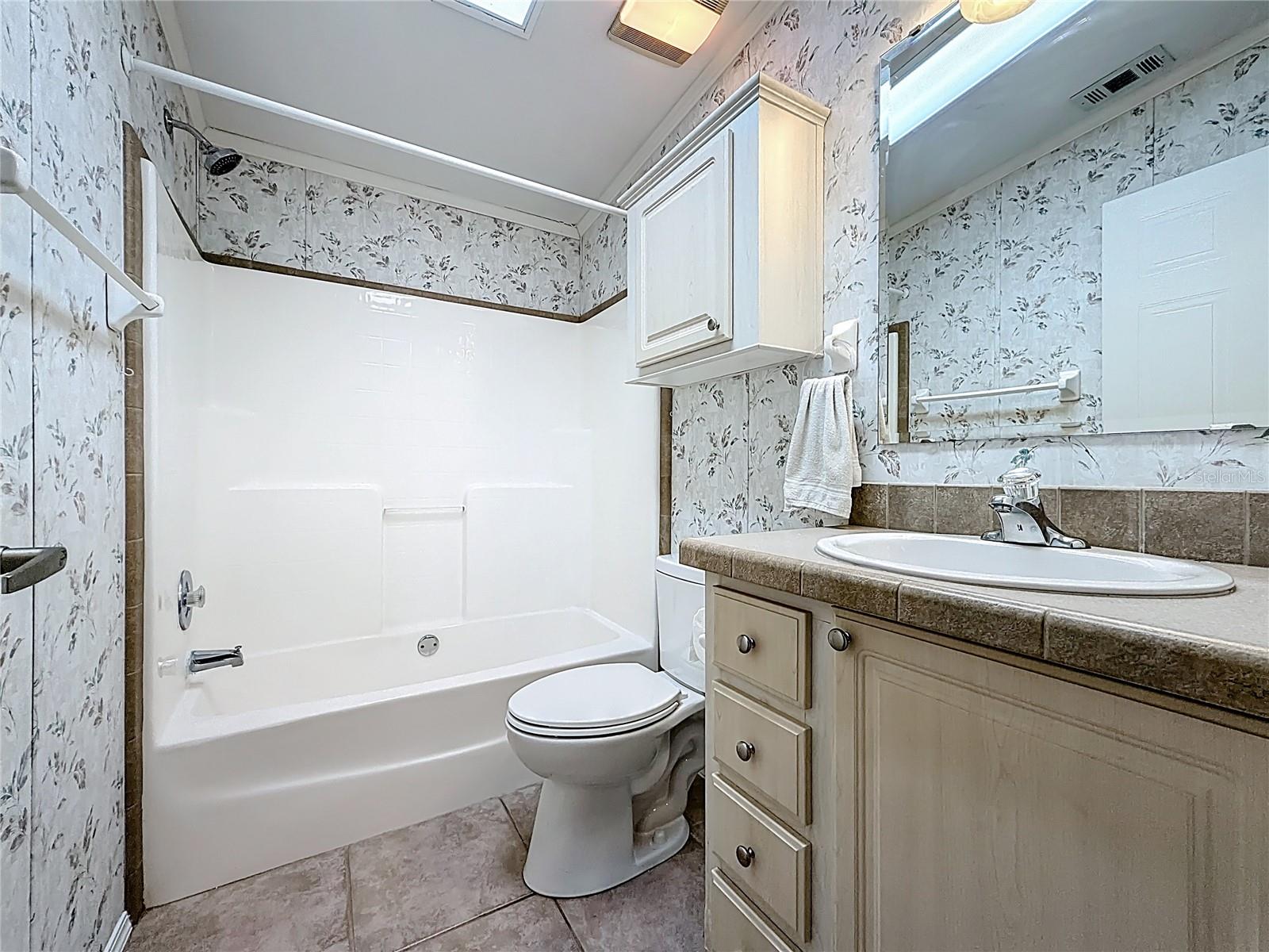 Image 33 of 54 For 6346 Bayberry Blvd Ne