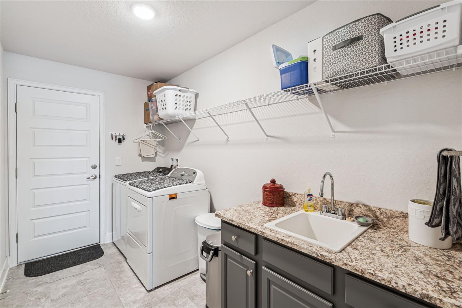 Listing photo id 21 for 4609 Brookshire Place