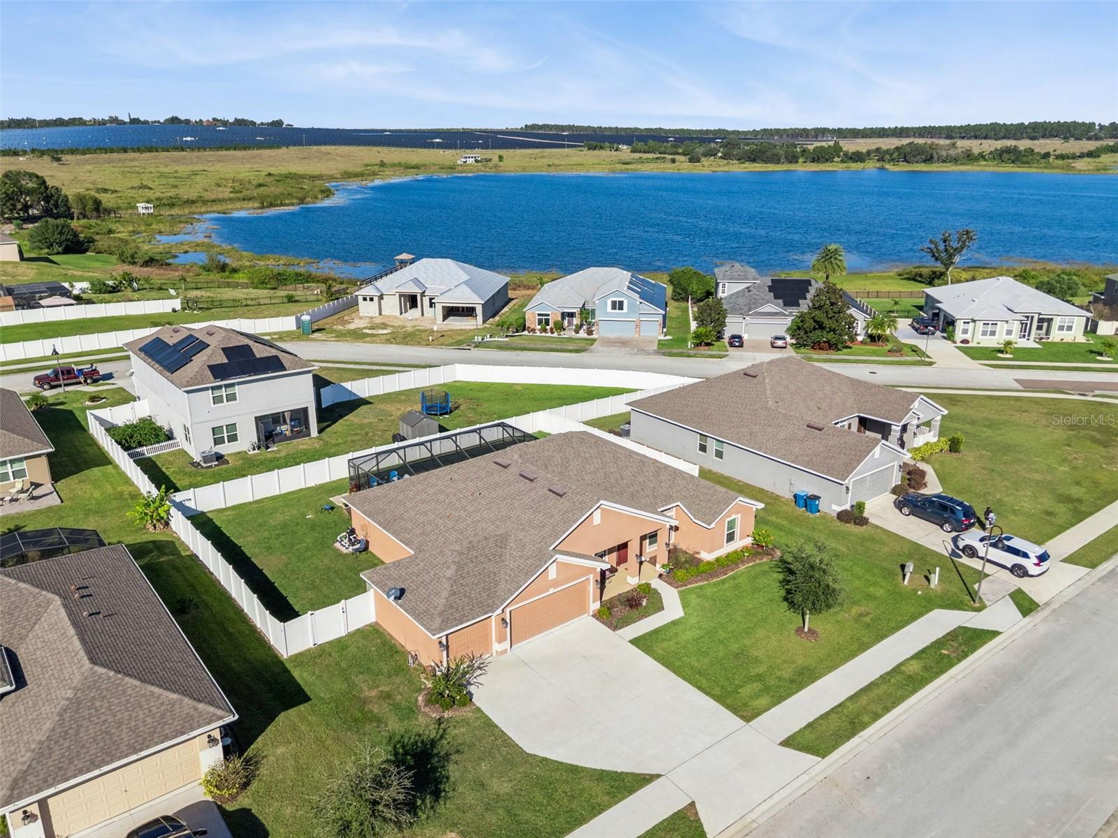 Listing photo id 30 for 4609 Brookshire Place