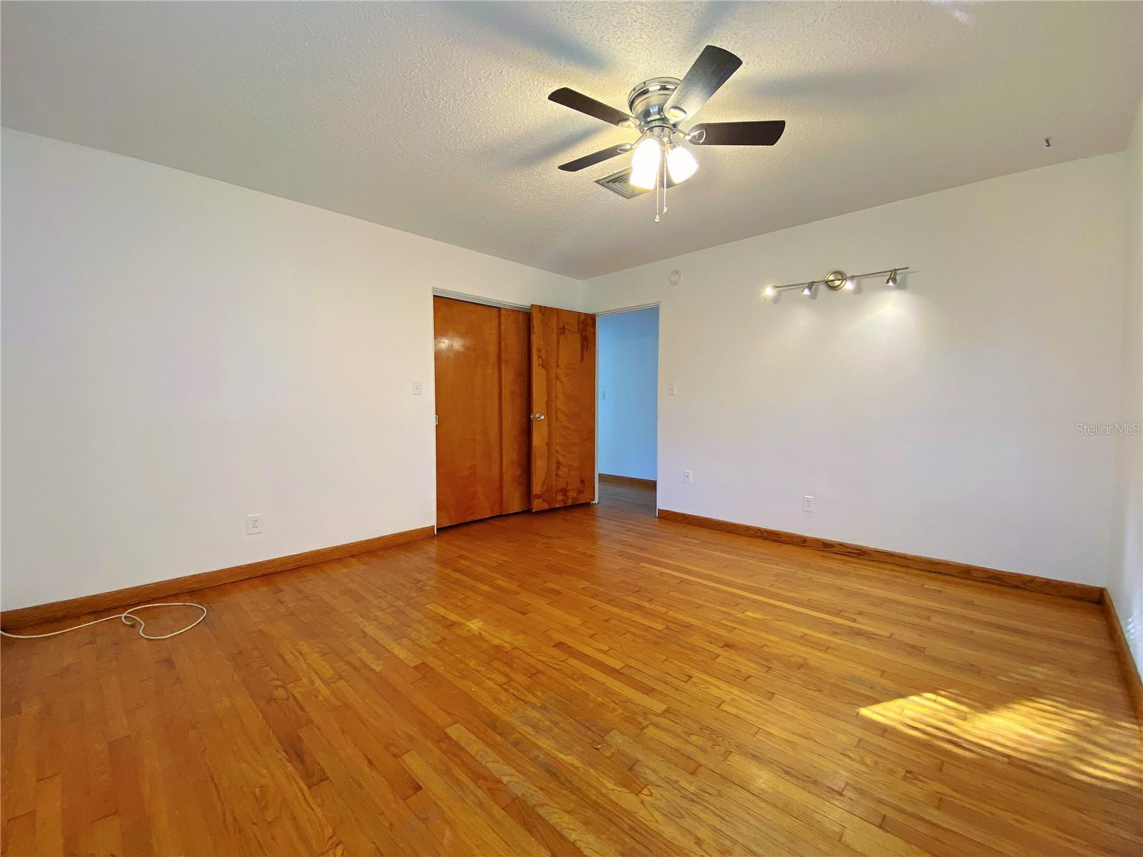 Image 16 of 17 For 902 Scenic Highway