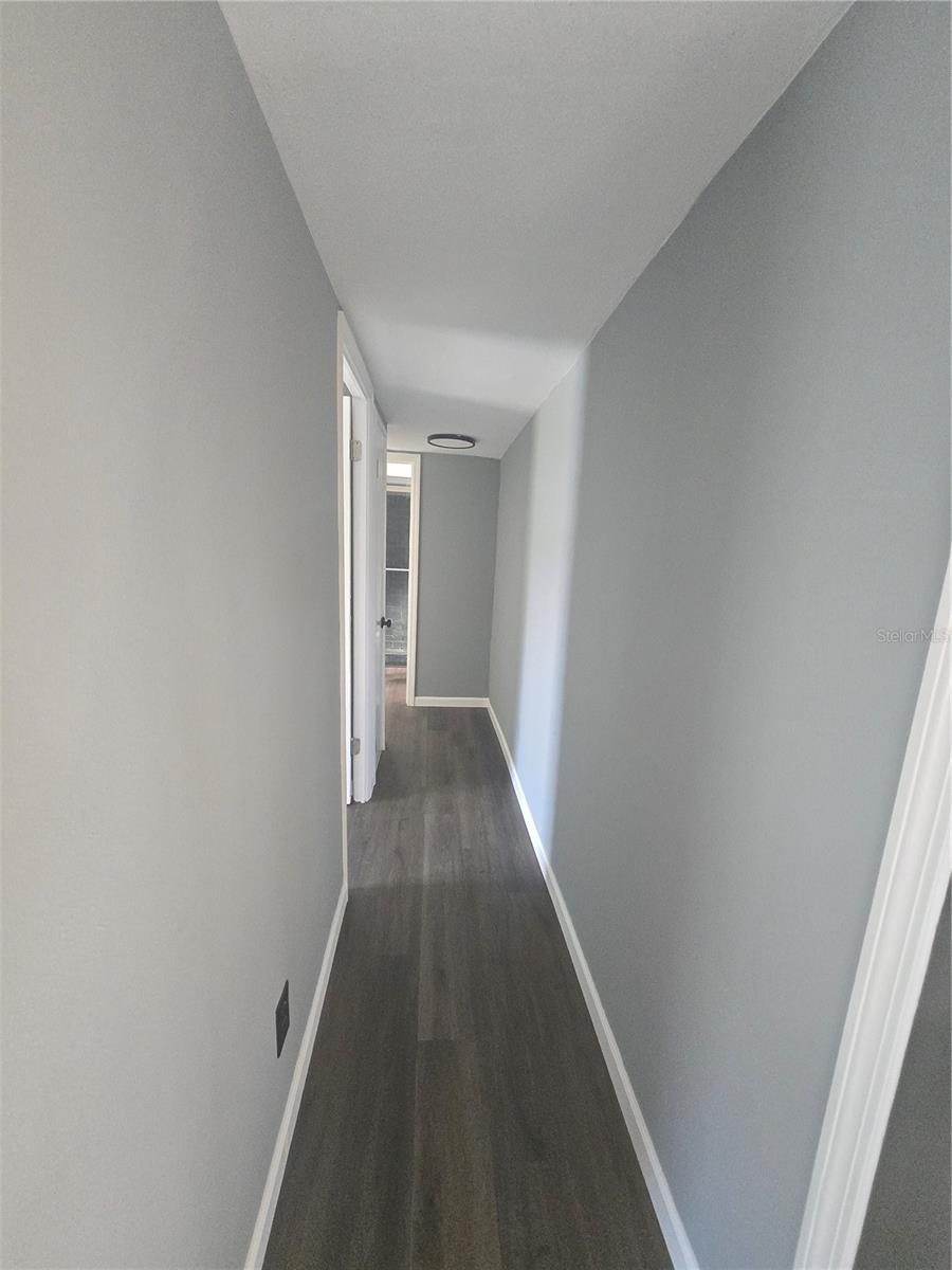 Image 14 of 17 For 2421 Taylor Road S