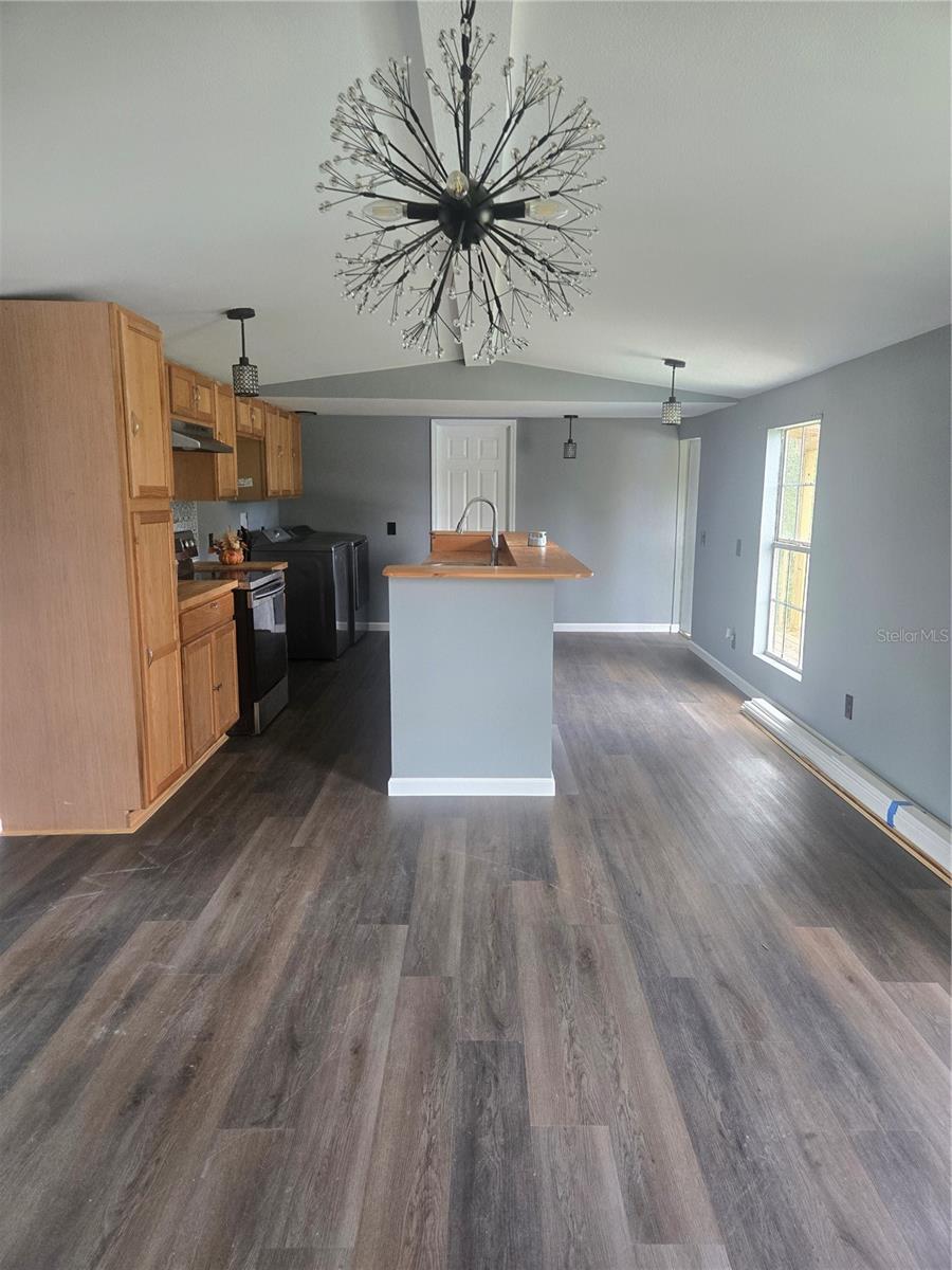 Image 3 of 17 For 2421 Taylor Road S