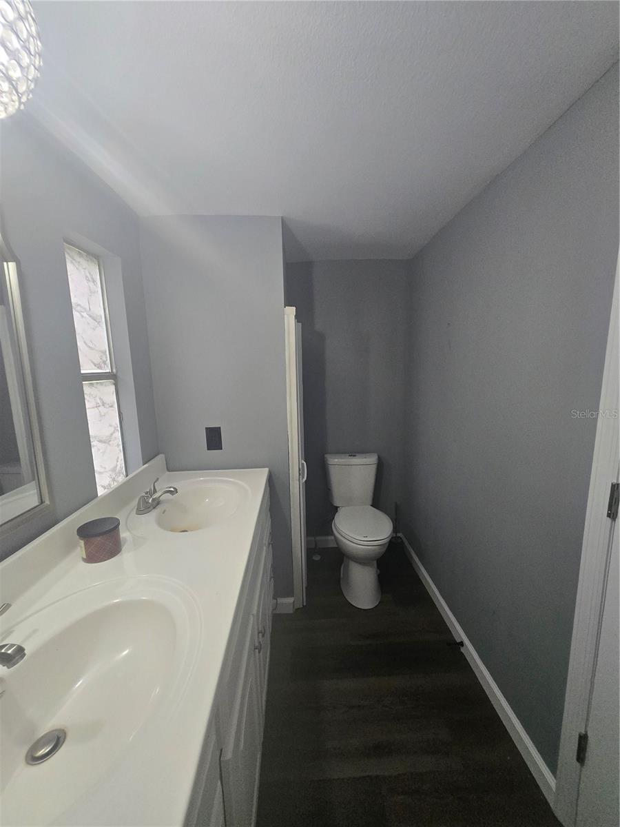 Image 5 of 17 For 2421 Taylor Road S