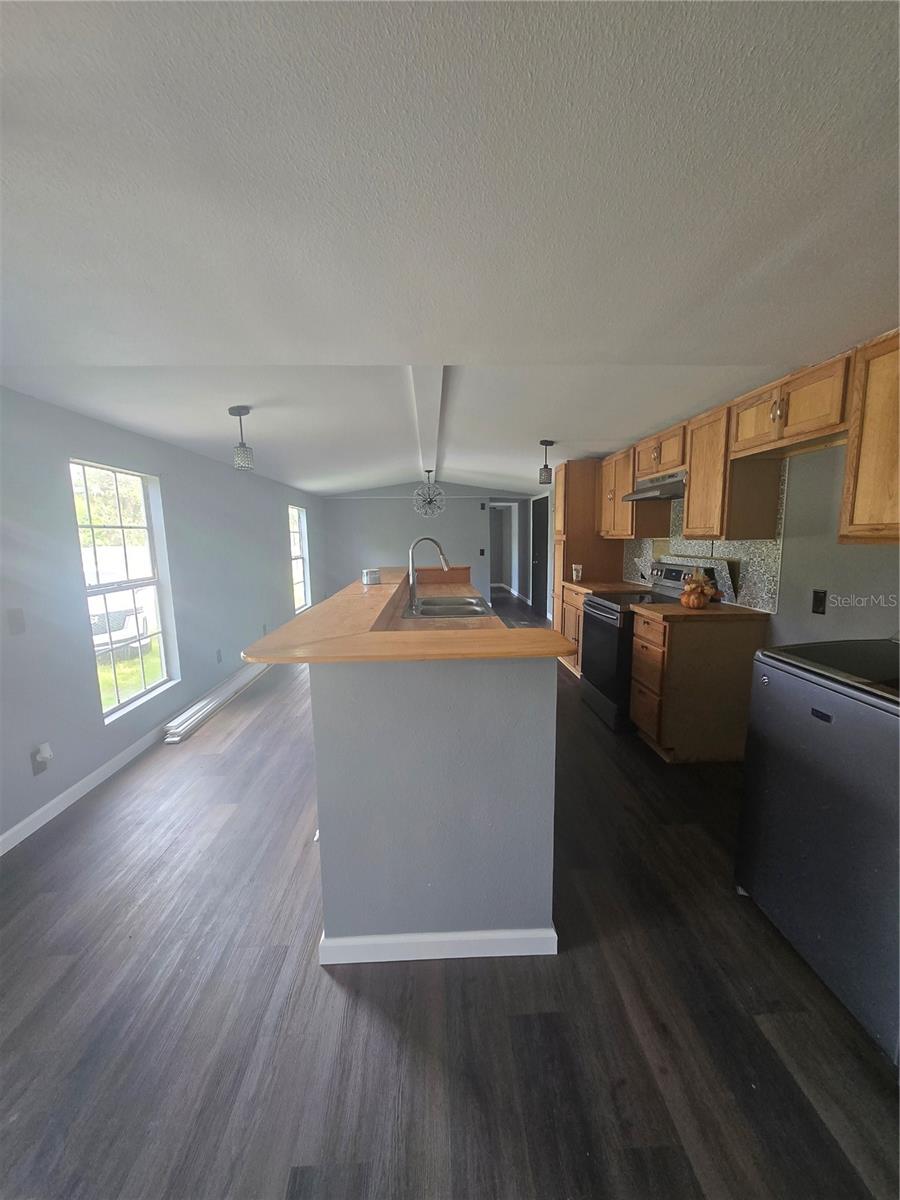 Image 6 of 17 For 2421 Taylor Road S