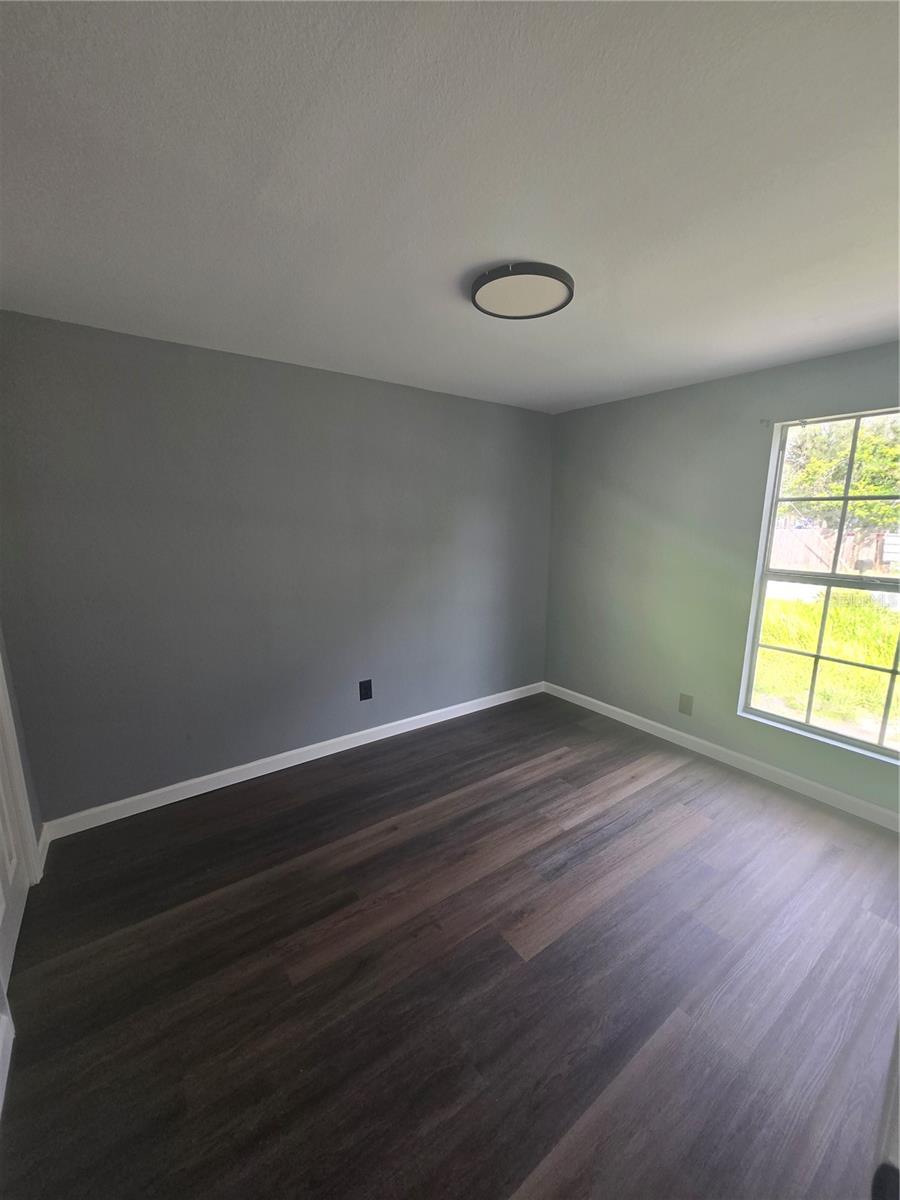 Image 9 of 17 For 2421 Taylor Road S