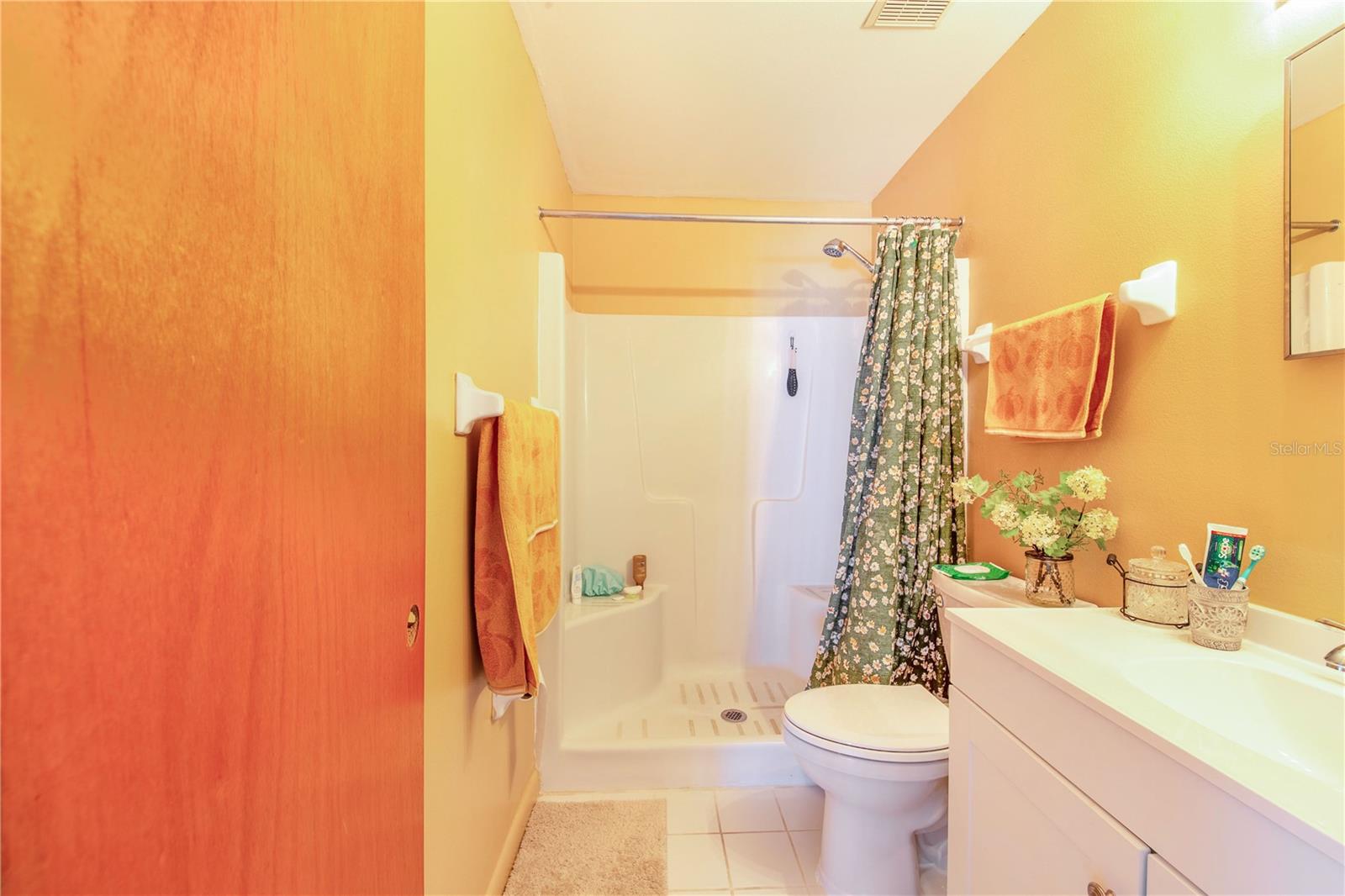 Image 14 of 24 For 1413 Thousand Roses Drive S