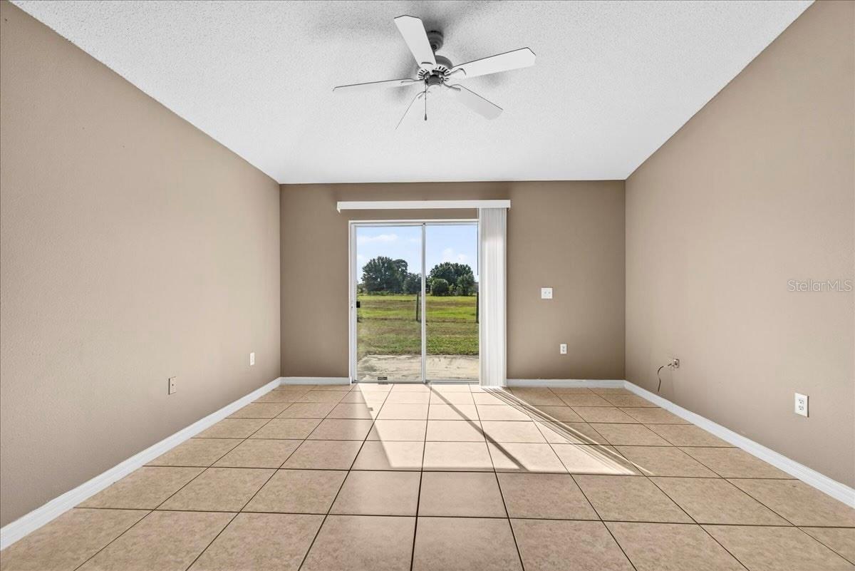 Image 11 of 43 For 3926 Warbler Drive