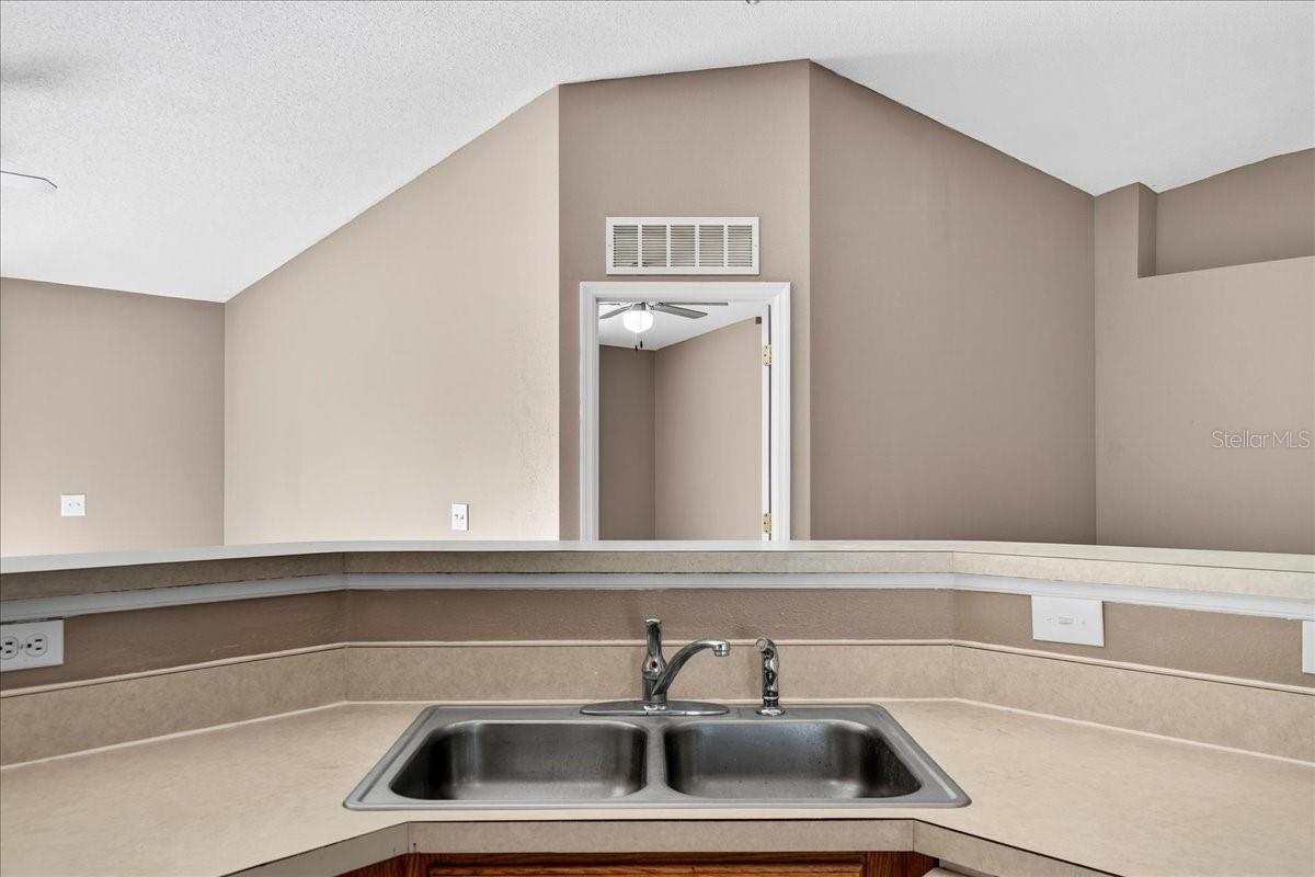 Image 16 of 43 For 3926 Warbler Drive