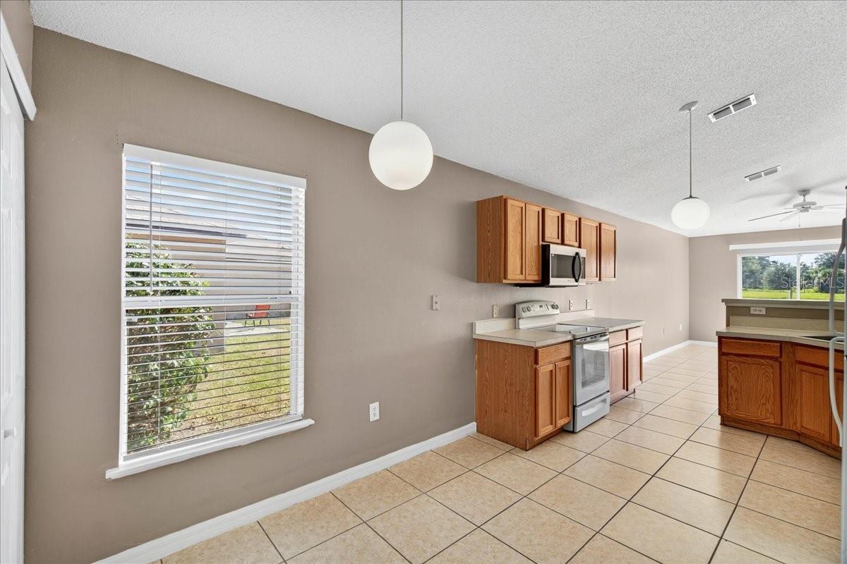 Image 17 of 43 For 3926 Warbler Drive