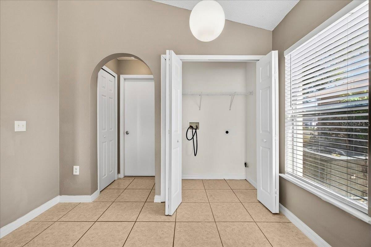 Image 18 of 43 For 3926 Warbler Drive