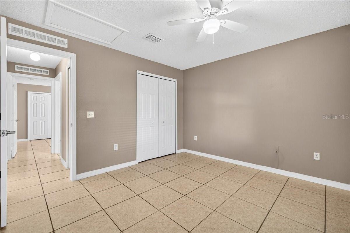 Image 29 of 43 For 3926 Warbler Drive