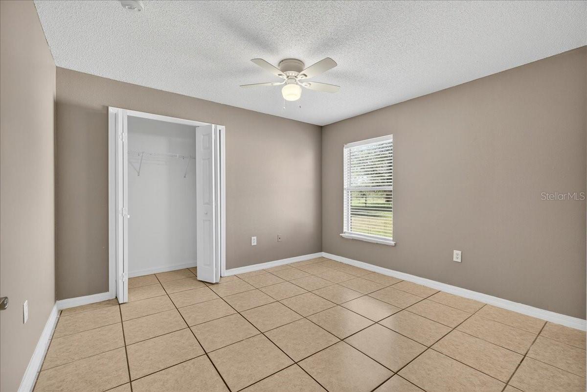 Image 33 of 43 For 3926 Warbler Drive