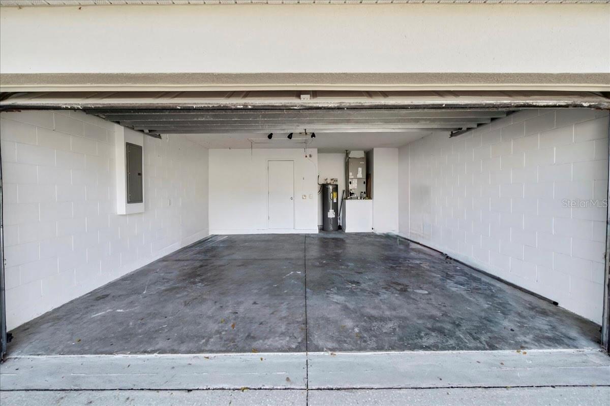 Image 35 of 43 For 3926 Warbler Drive