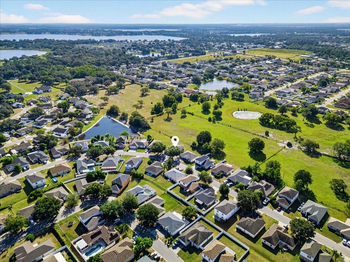 Image 4 of 43 For 3926 Warbler Drive