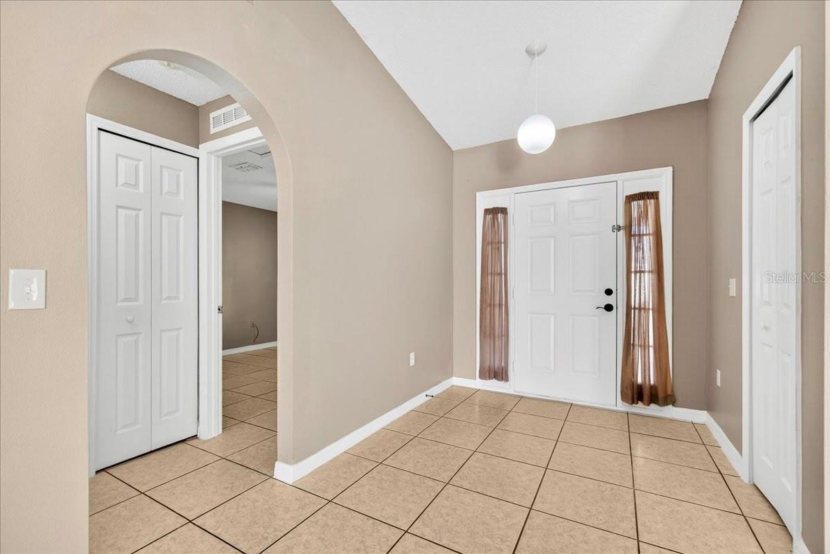 Image 7 of 43 For 3926 Warbler Drive