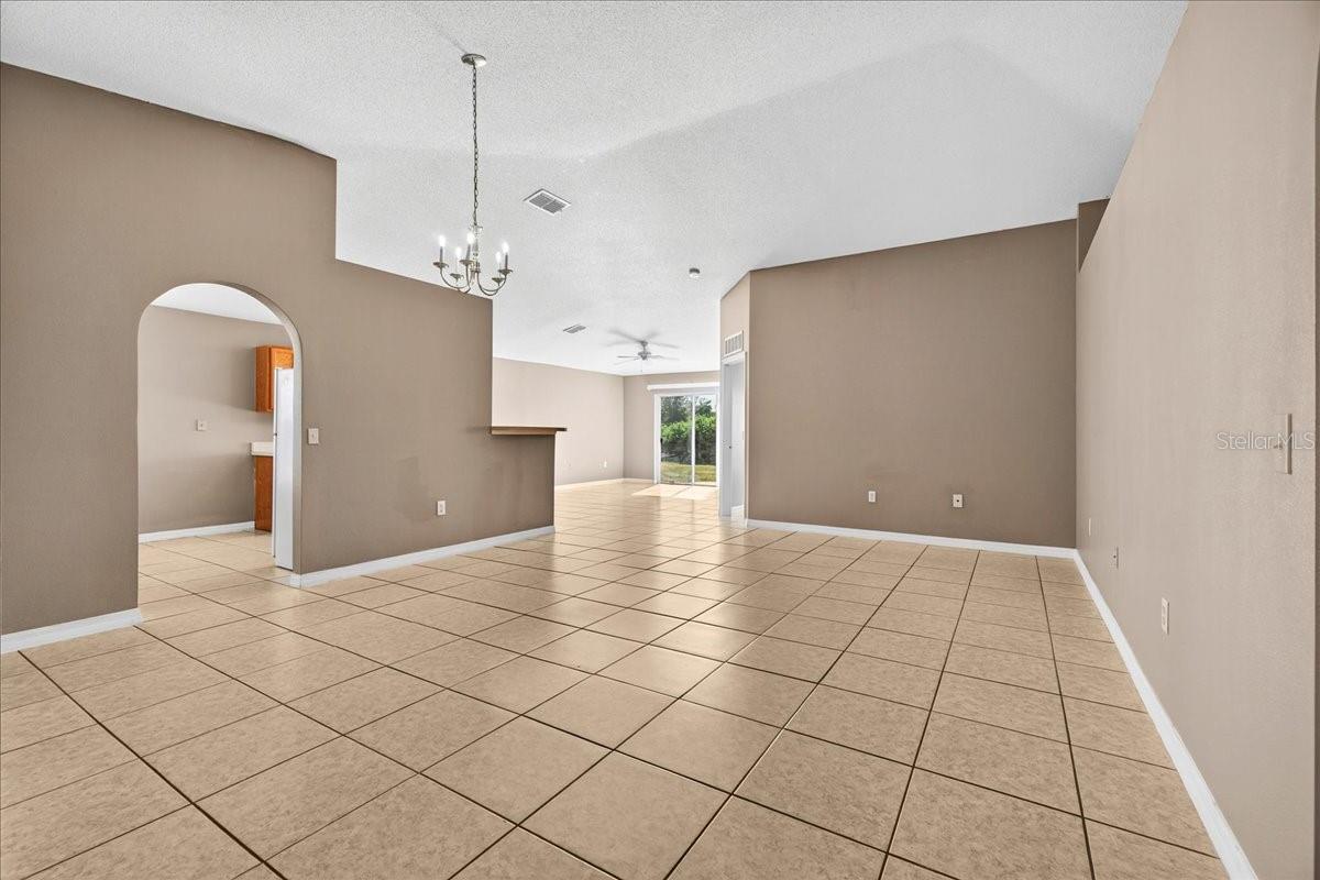 Image 9 of 43 For 3926 Warbler Drive