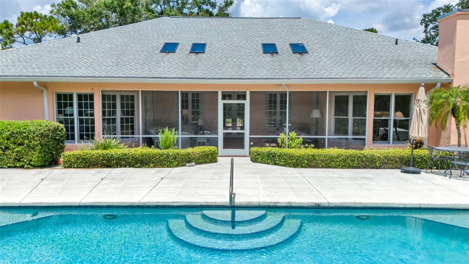 Listing photo id 19 for 116 Mountain Lake