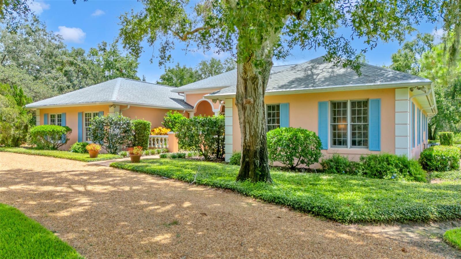 Listing photo id 2 for 116 Mountain Lake