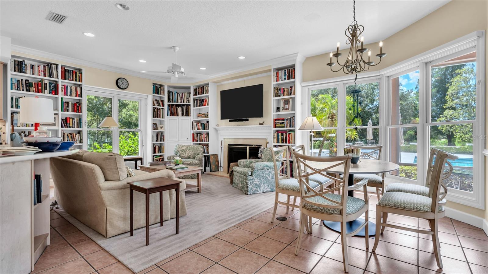 Listing photo id 38 for 116 Mountain Lake