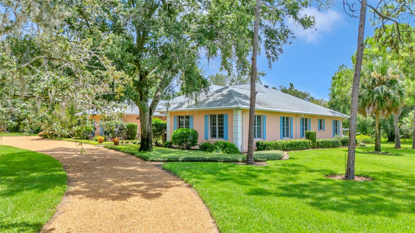 Listing photo id 4 for 116 Mountain Lake