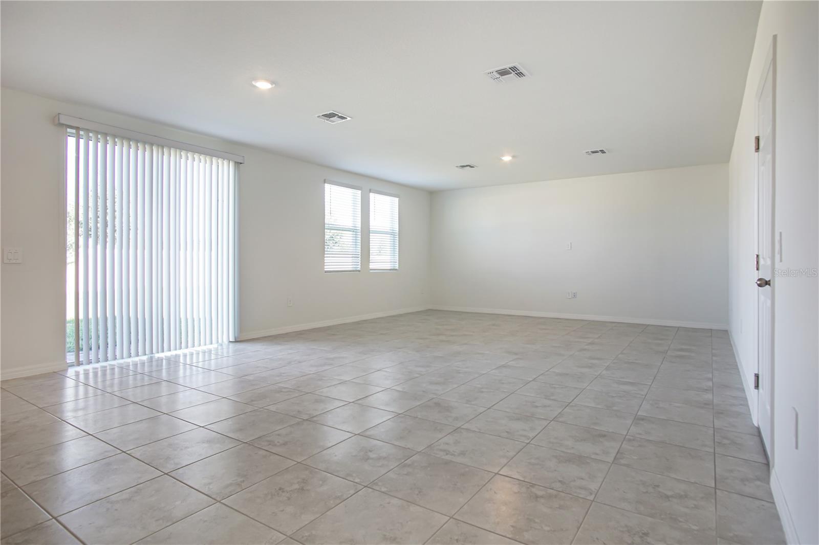 Image 11 of 40 For 879 Sand Sea Place