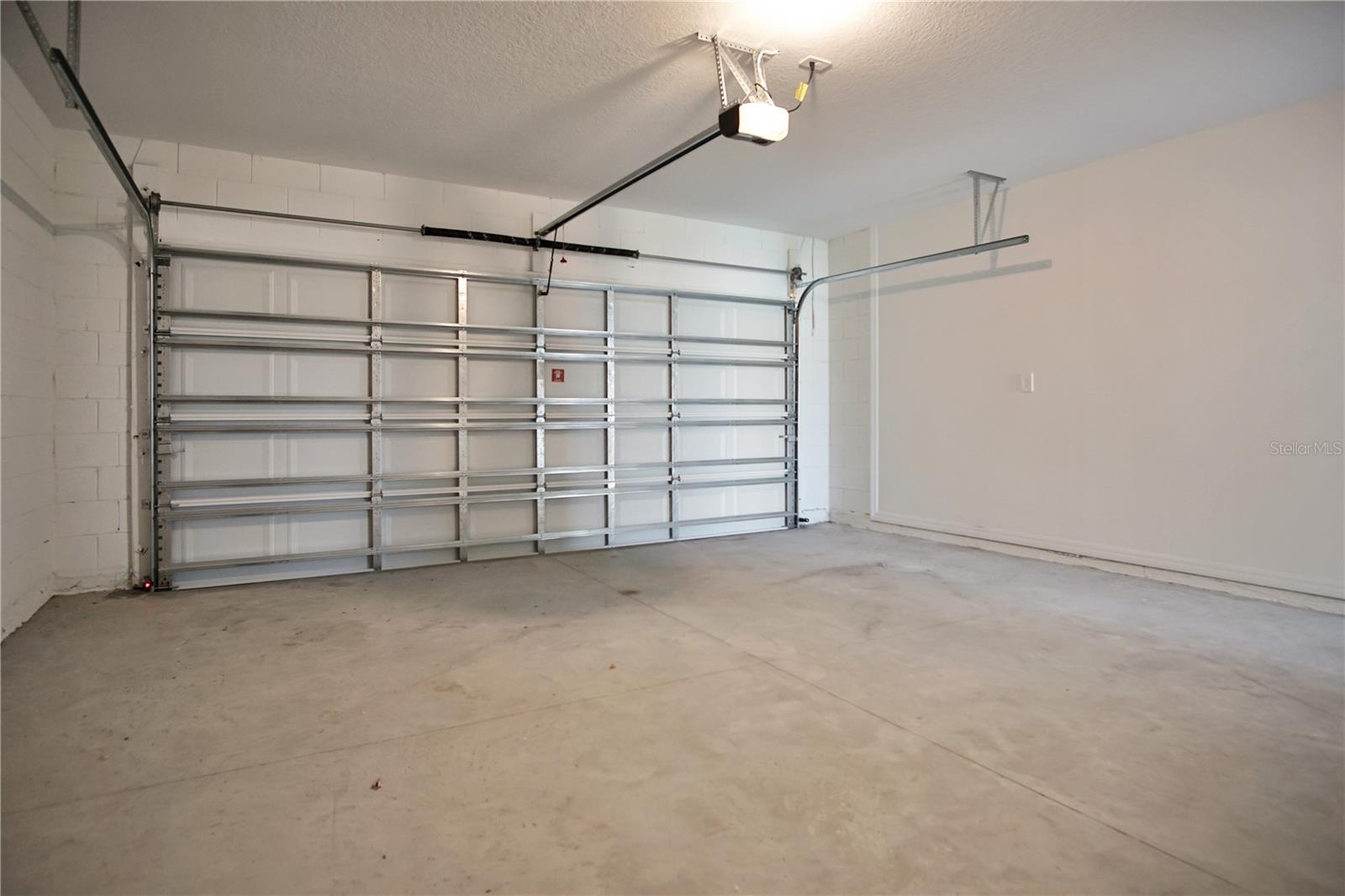 Image 32 of 40 For 879 Sand Sea Place