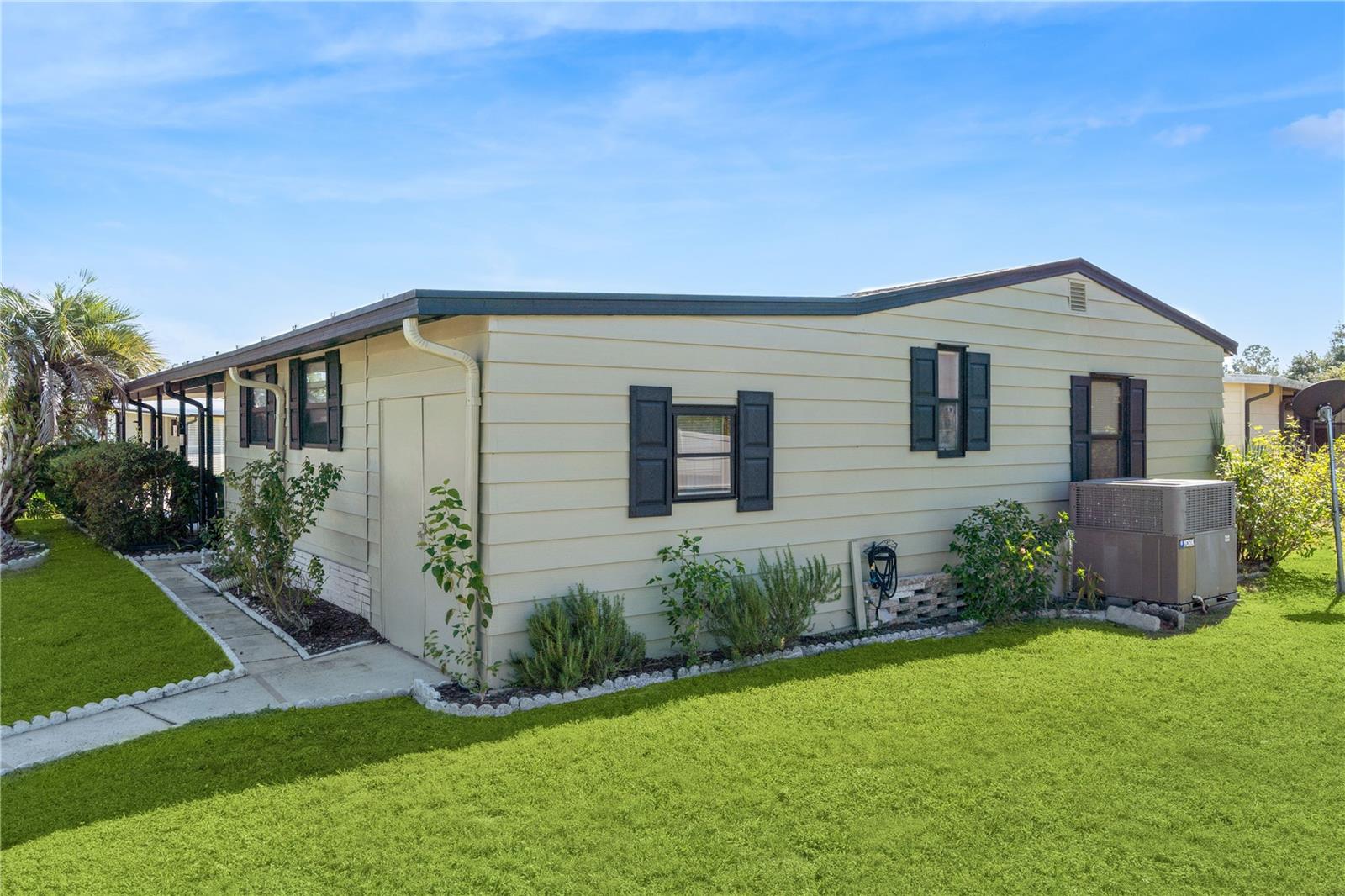 Image 2 of 31 For 6314 Bayberry Boulevard Ne