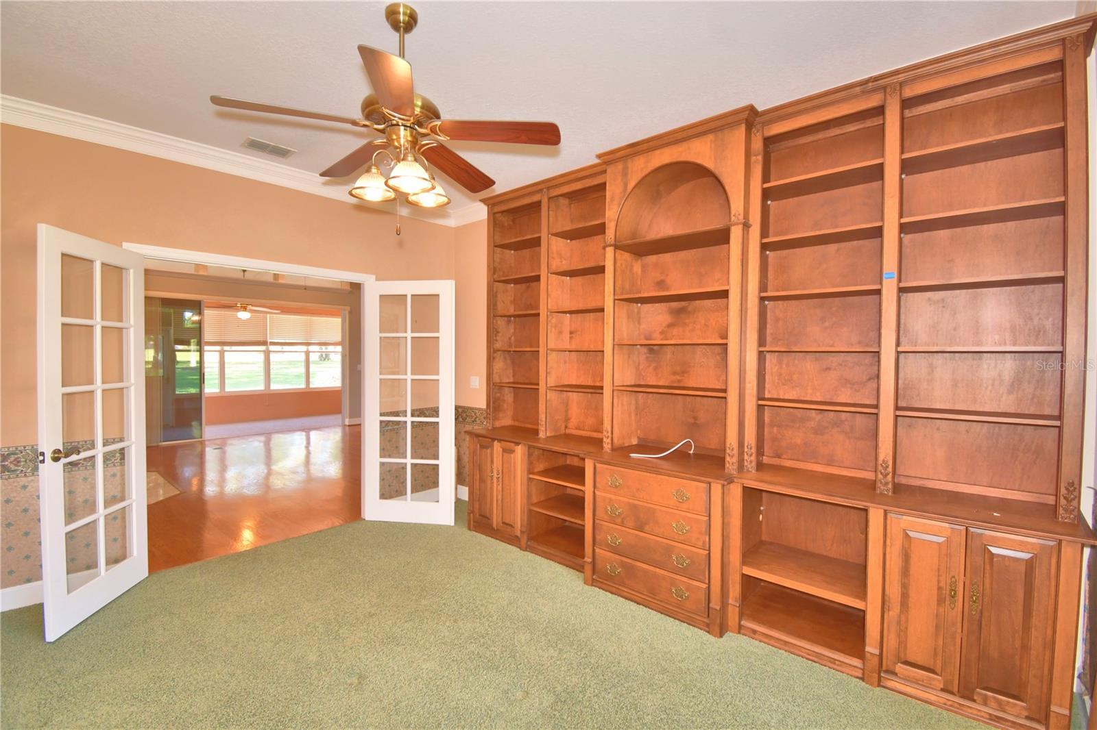 Image 17 of 78 For 239 Golf Aire Boulevard