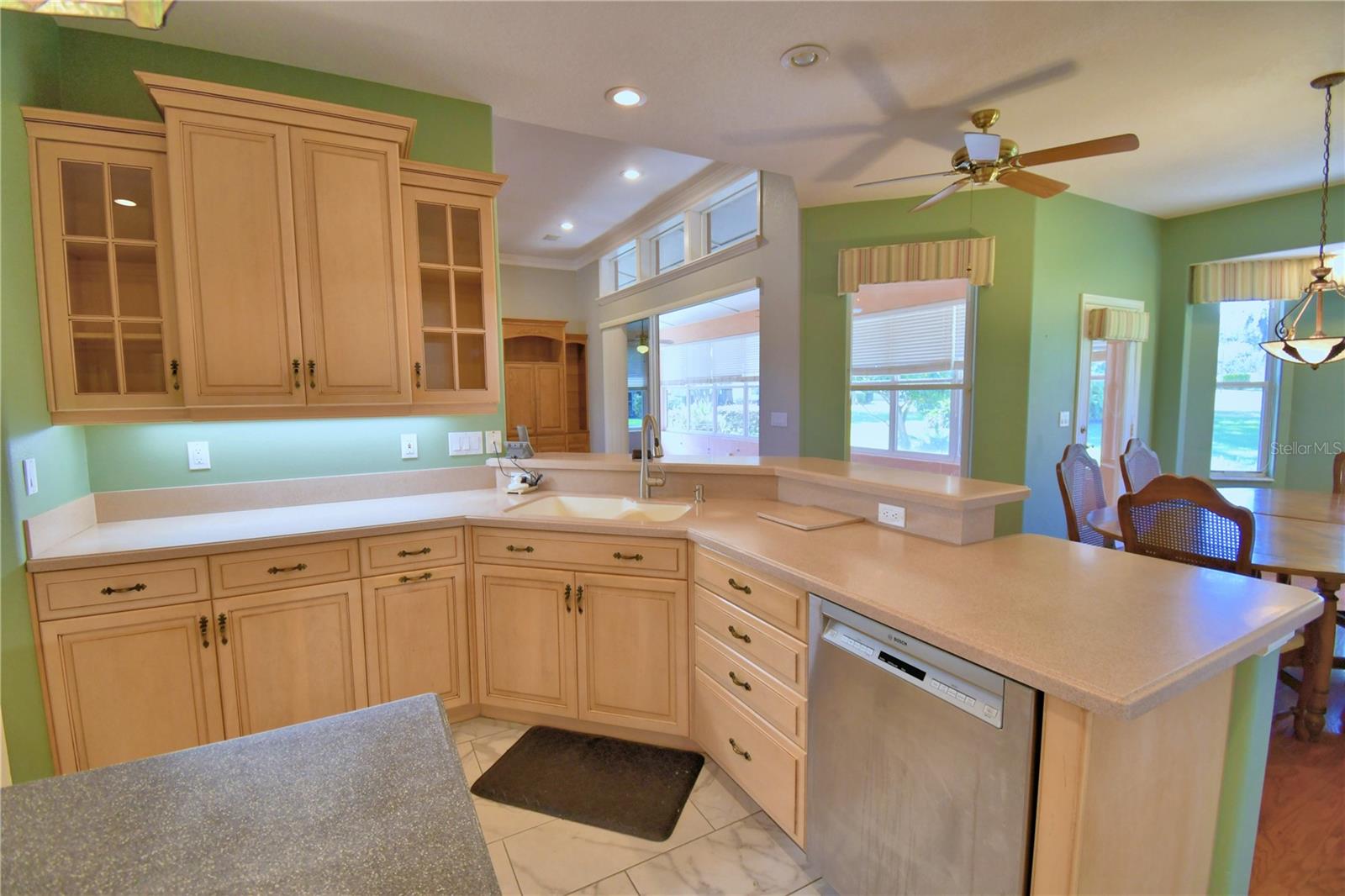 Image 26 of 78 For 239 Golf Aire Boulevard