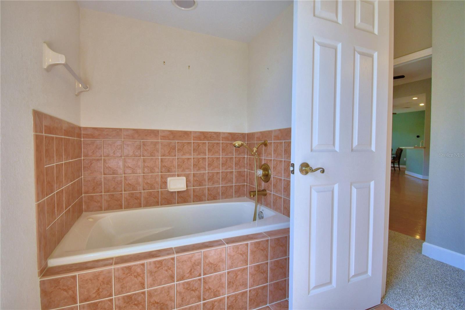 Image 50 of 78 For 239 Golf Aire Boulevard