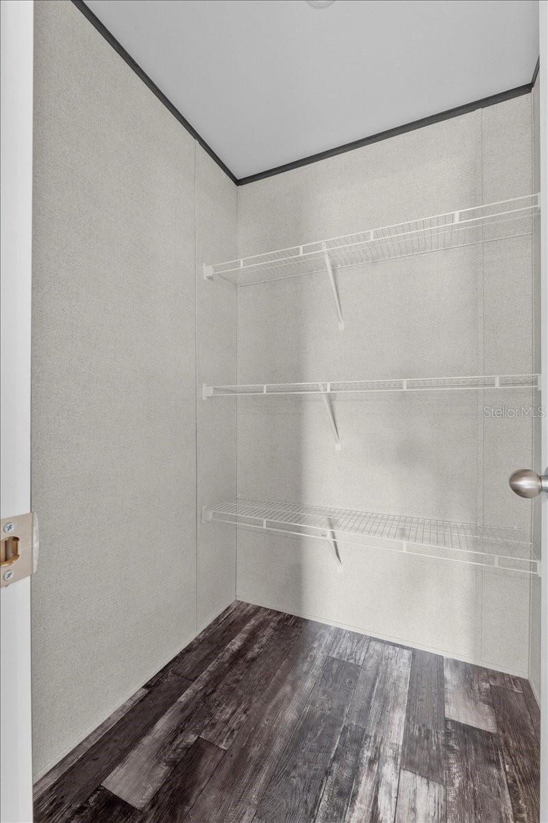 Image 19 of 31 For 21351 Canal Drive