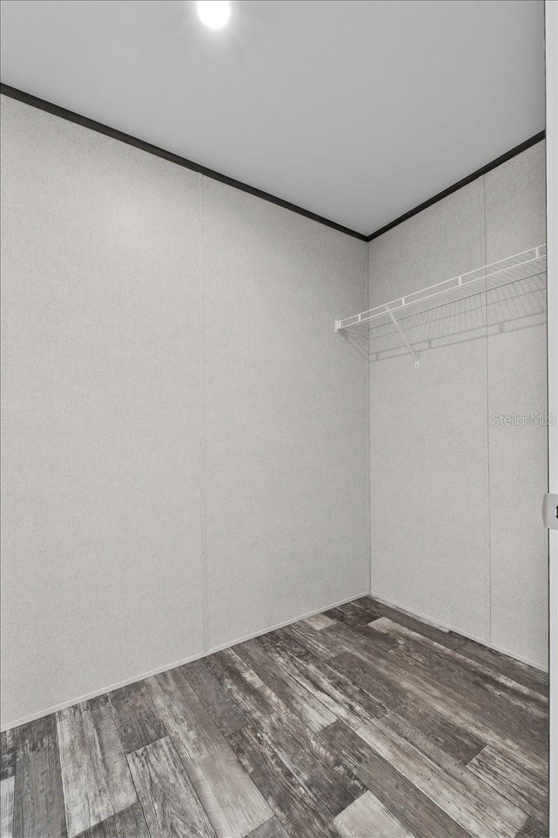 Image 23 of 31 For 21351 Canal Drive