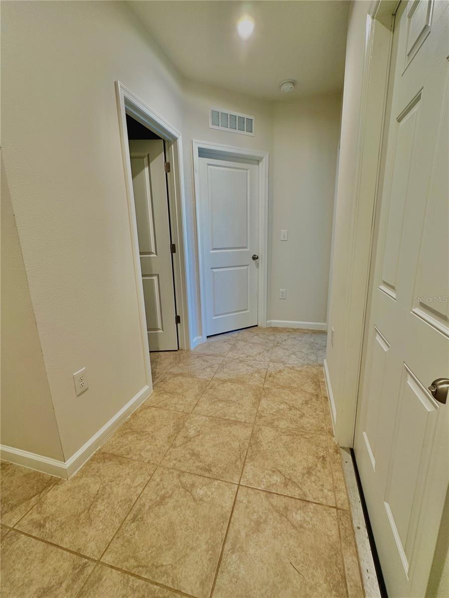 Image 6 of 9 For 937 Eagle Rock Terrace