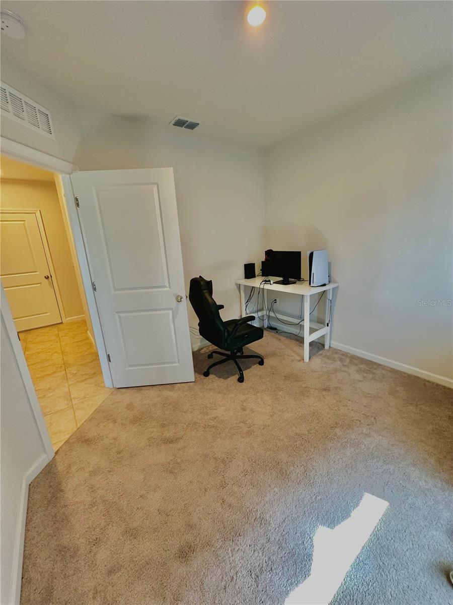 Image 8 of 9 For 937 Eagle Rock Terrace