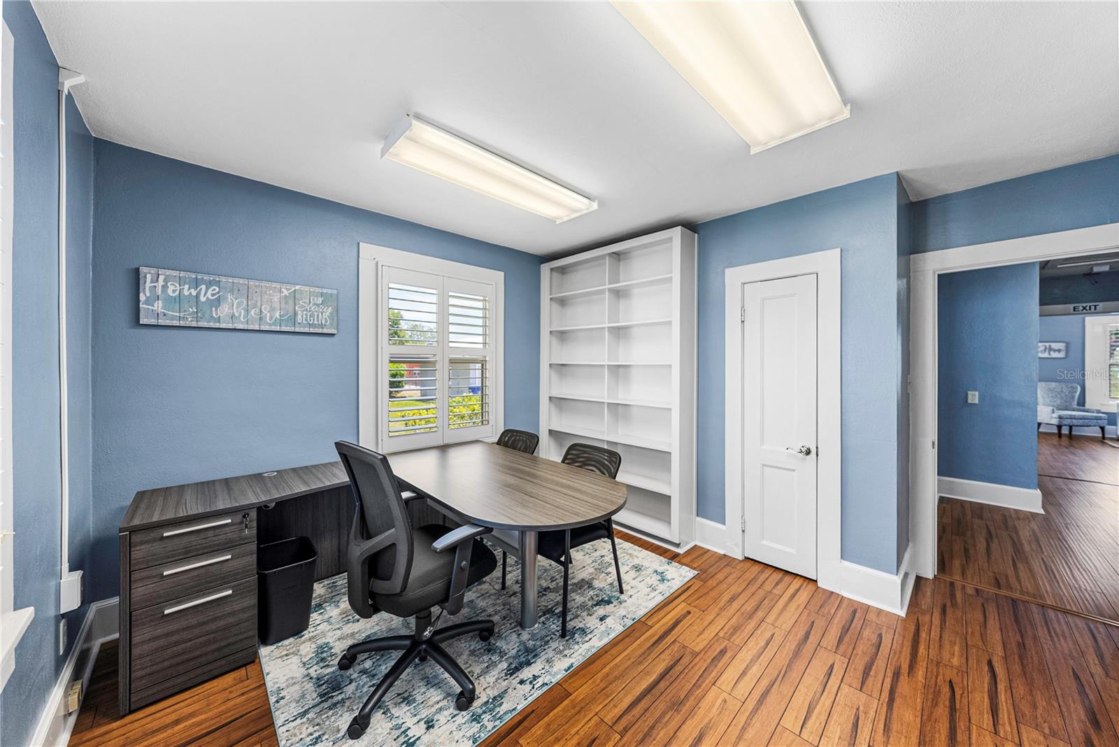 Image 18 of 50 For 139 Avenue C Sw