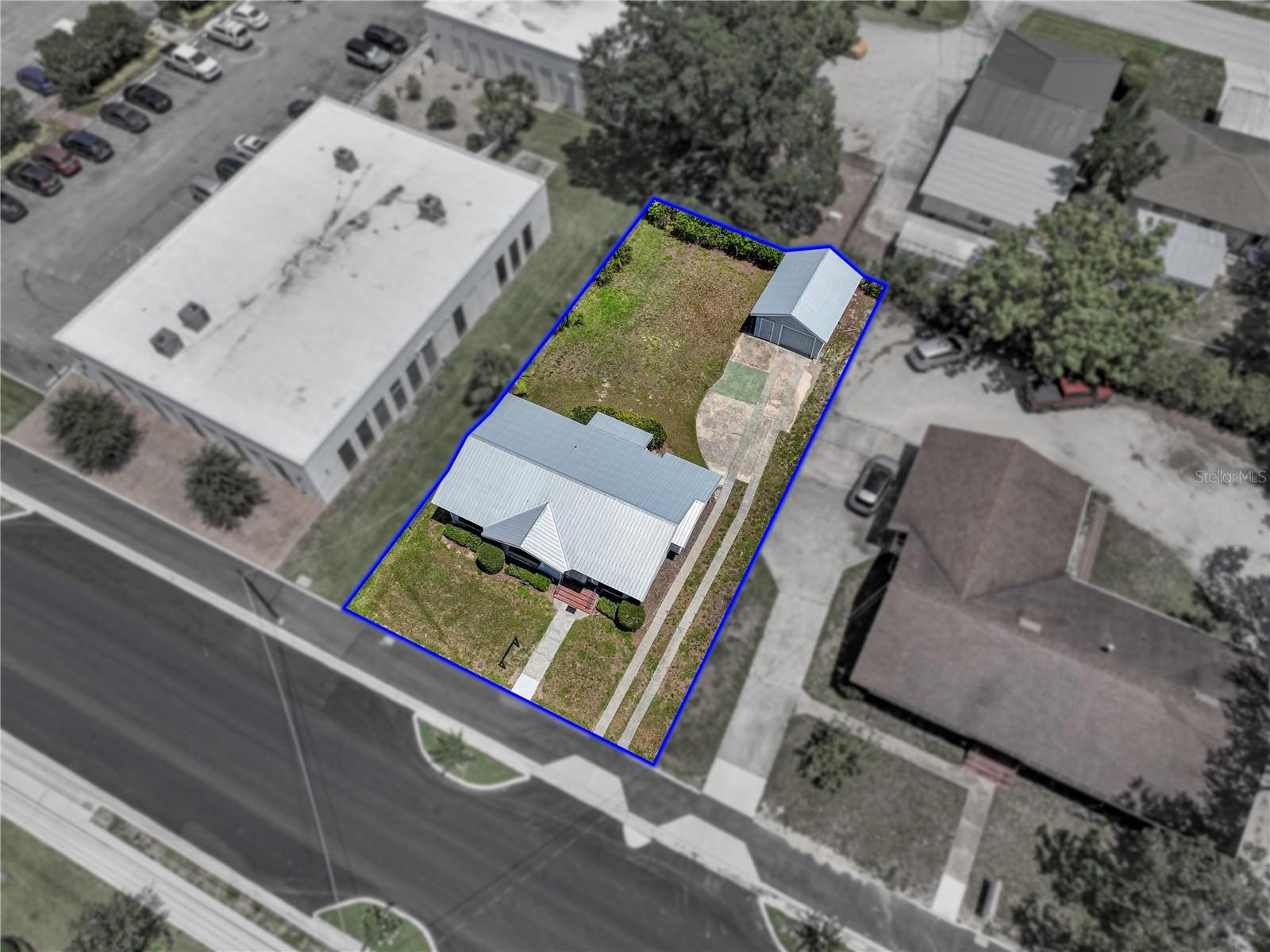 Image 41 of 50 For 139 Avenue C Sw