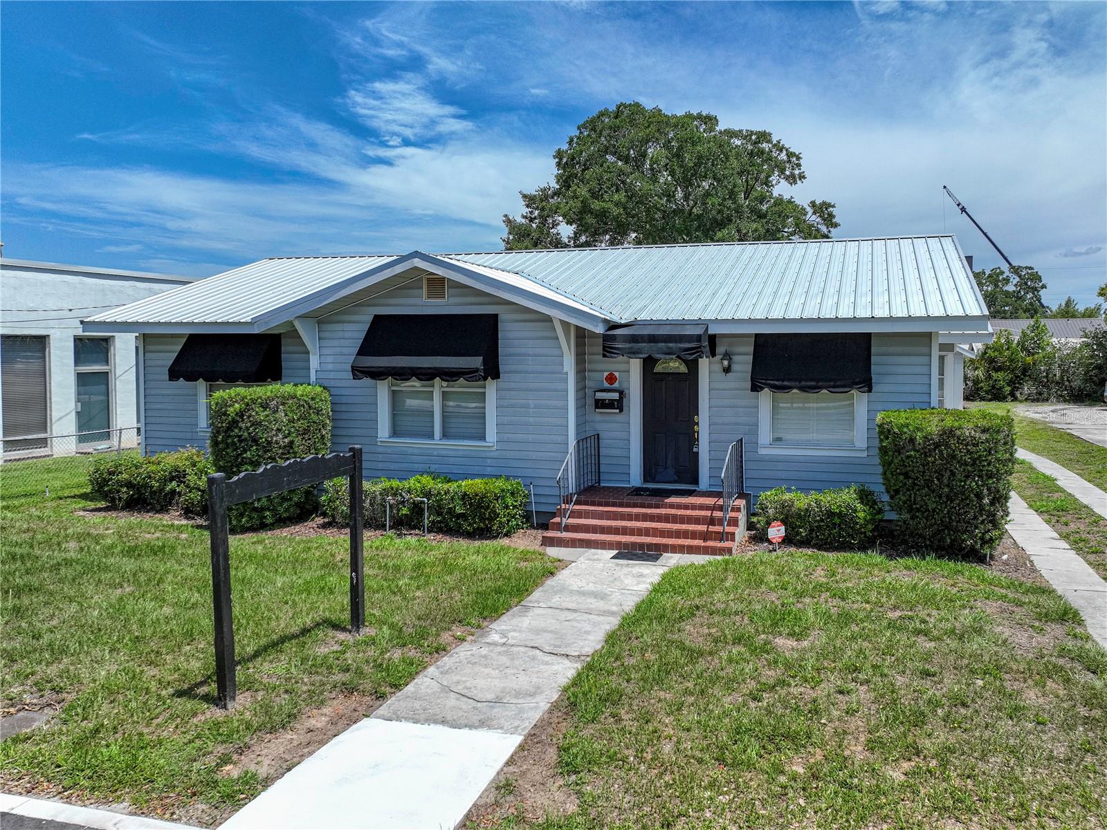 Image 49 of 50 For 139 Avenue C Sw