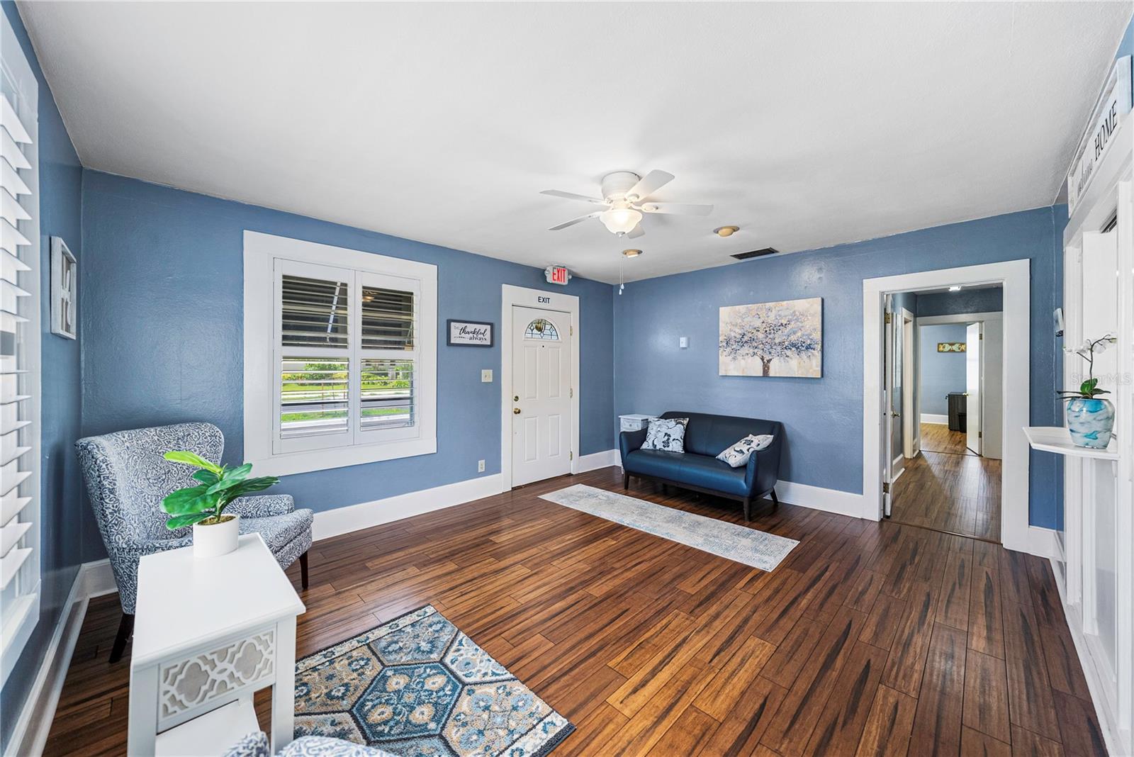 Image 6 of 50 For 139 Avenue C Sw