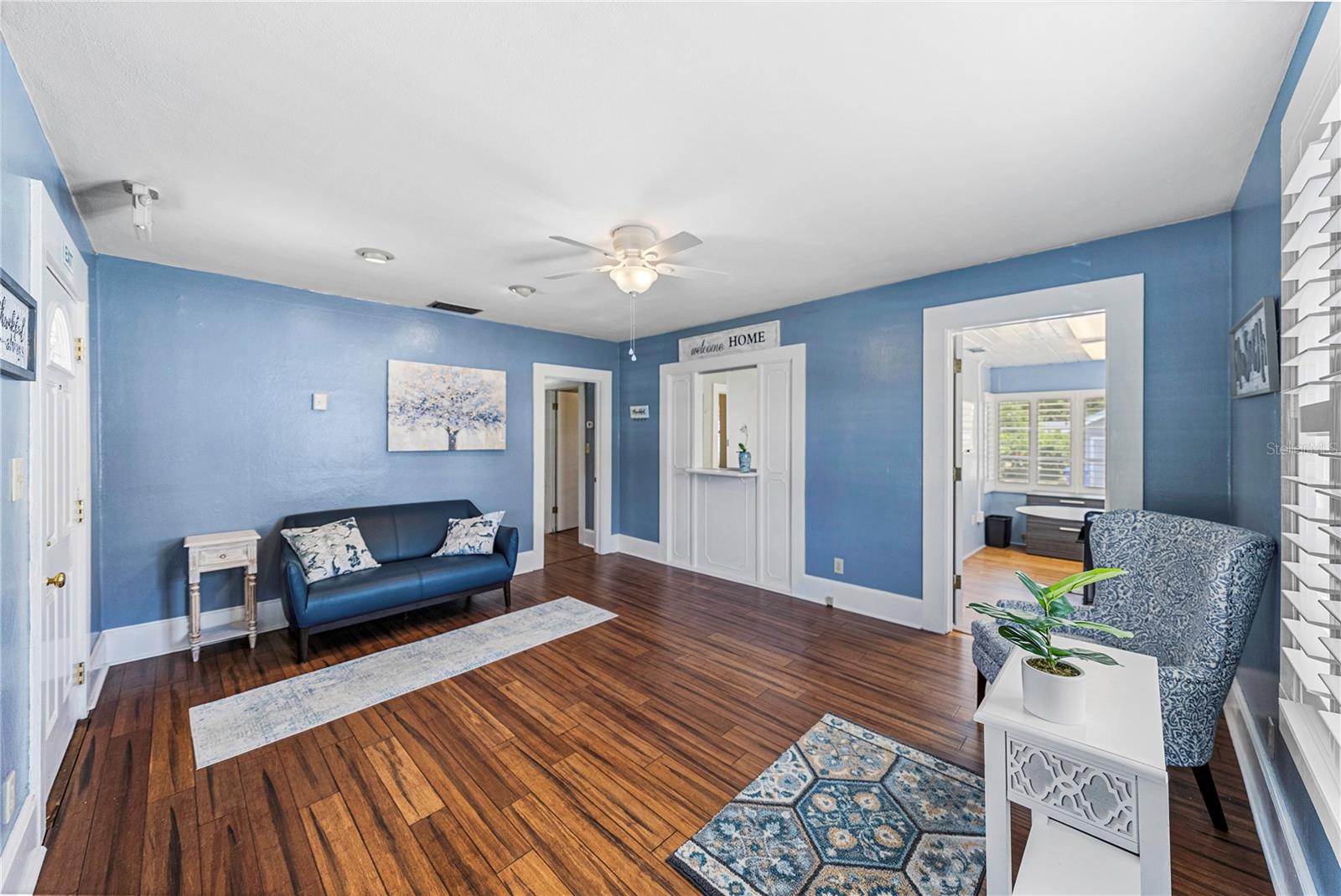 Image 7 of 50 For 139 Avenue C Sw