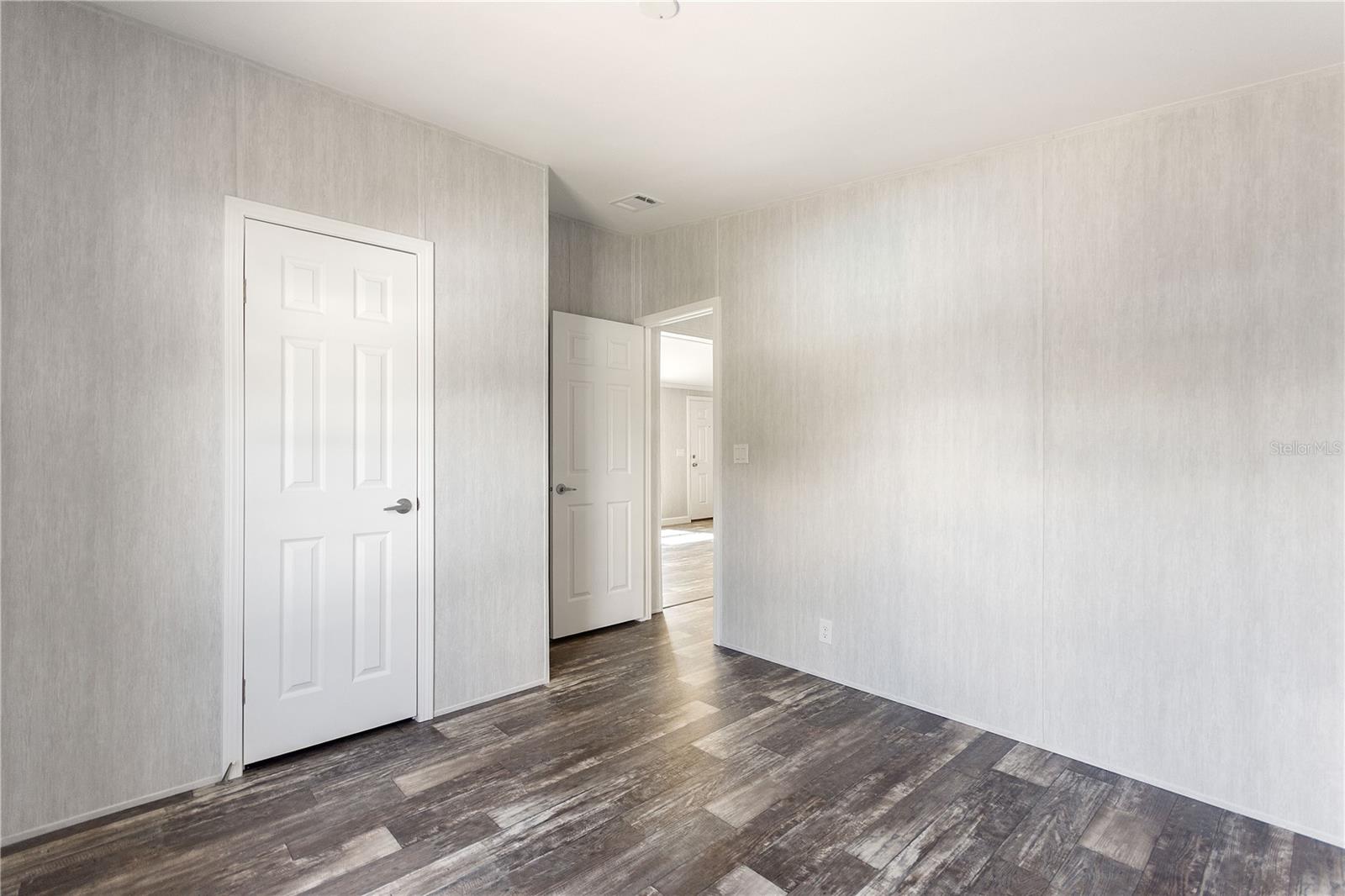 Image 18 of 21 For 46 Candlelight Lane