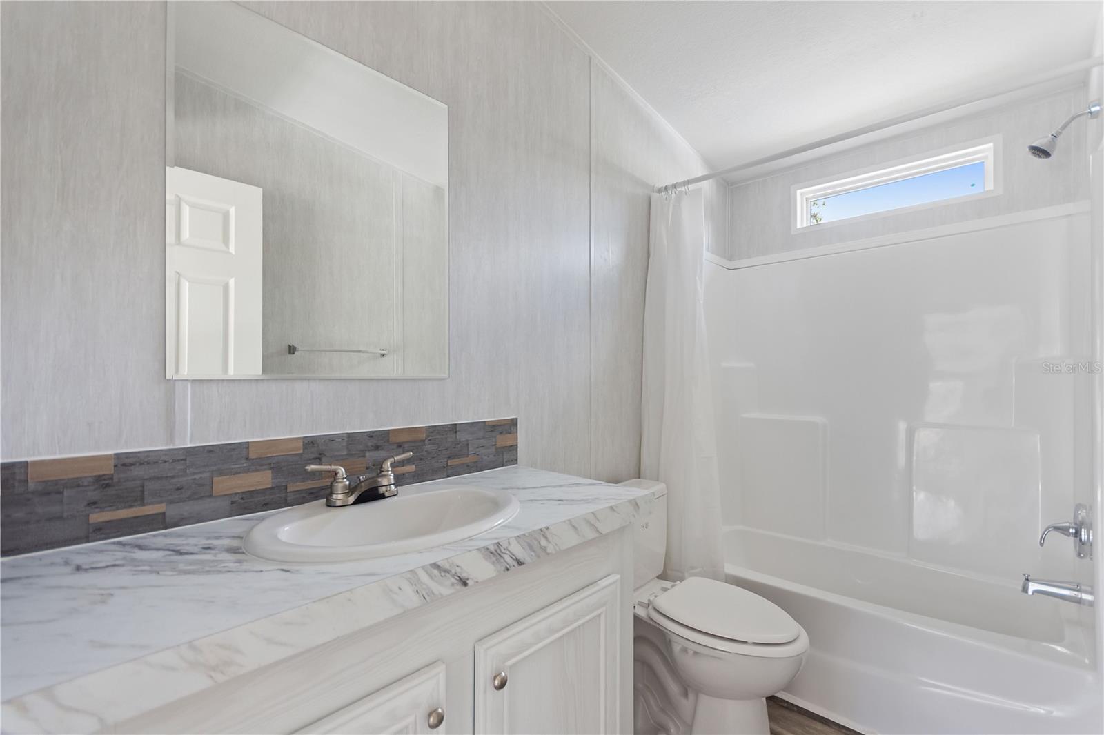 Image 19 of 21 For 46 Candlelight Lane