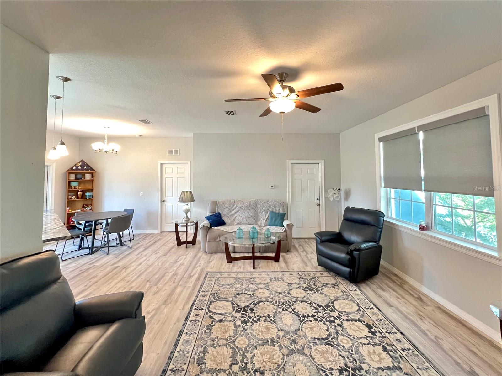 Image 5 of 49 For 6930 Parkwood Street