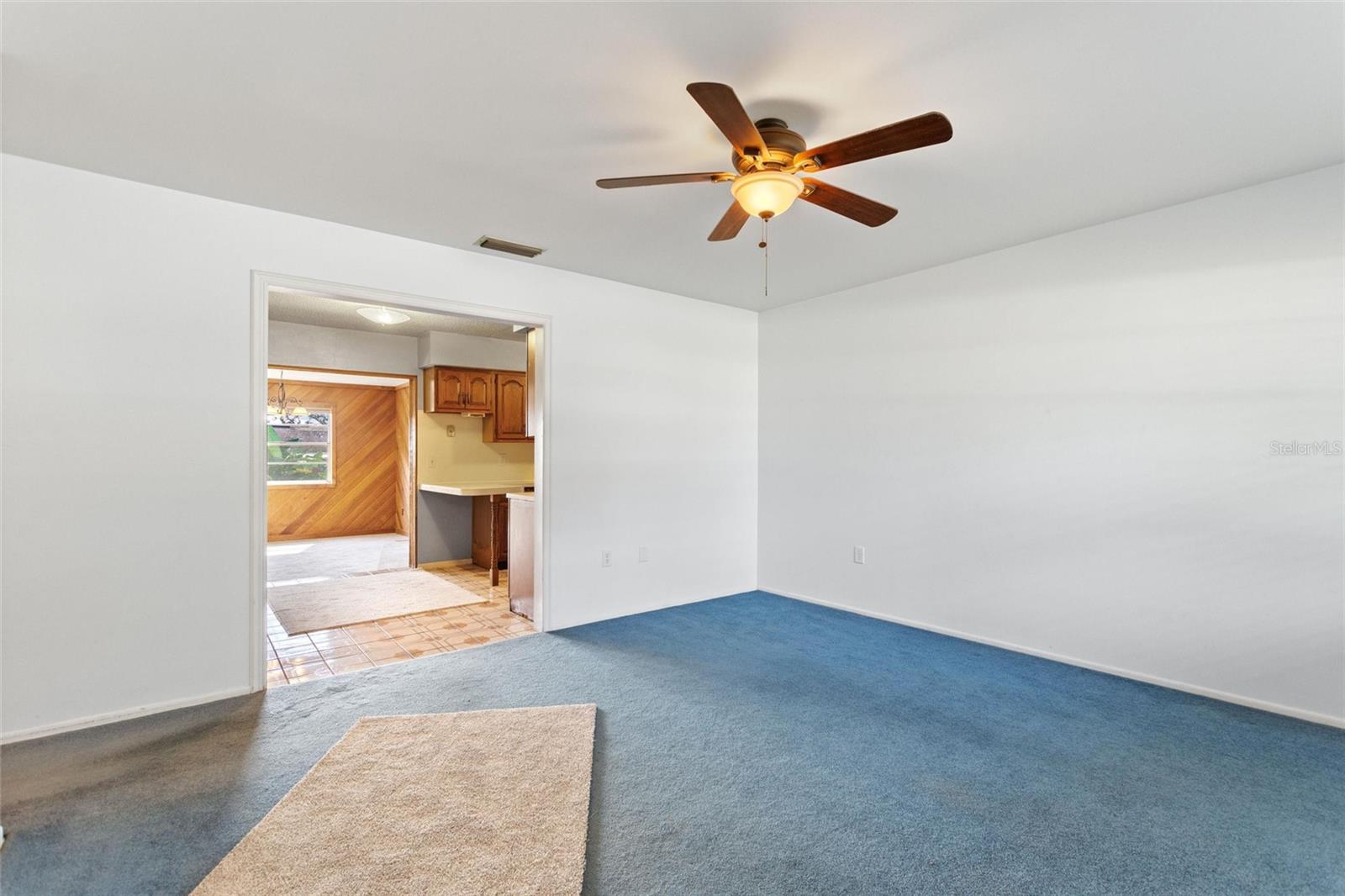 Image 21 of 41 For 221 Dorothy Street