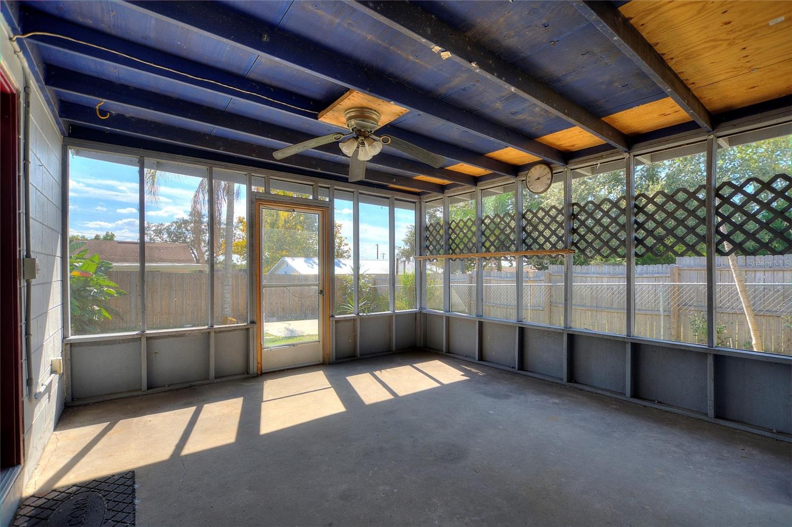 Image 32 of 41 For 221 Dorothy Street