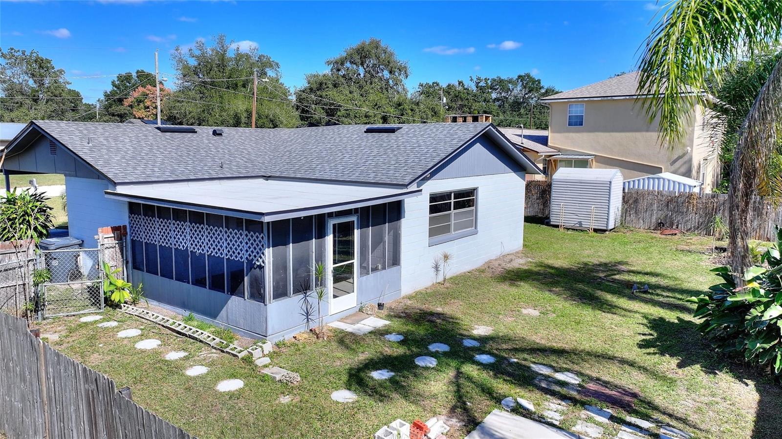 Image 4 of 41 For 221 Dorothy Street