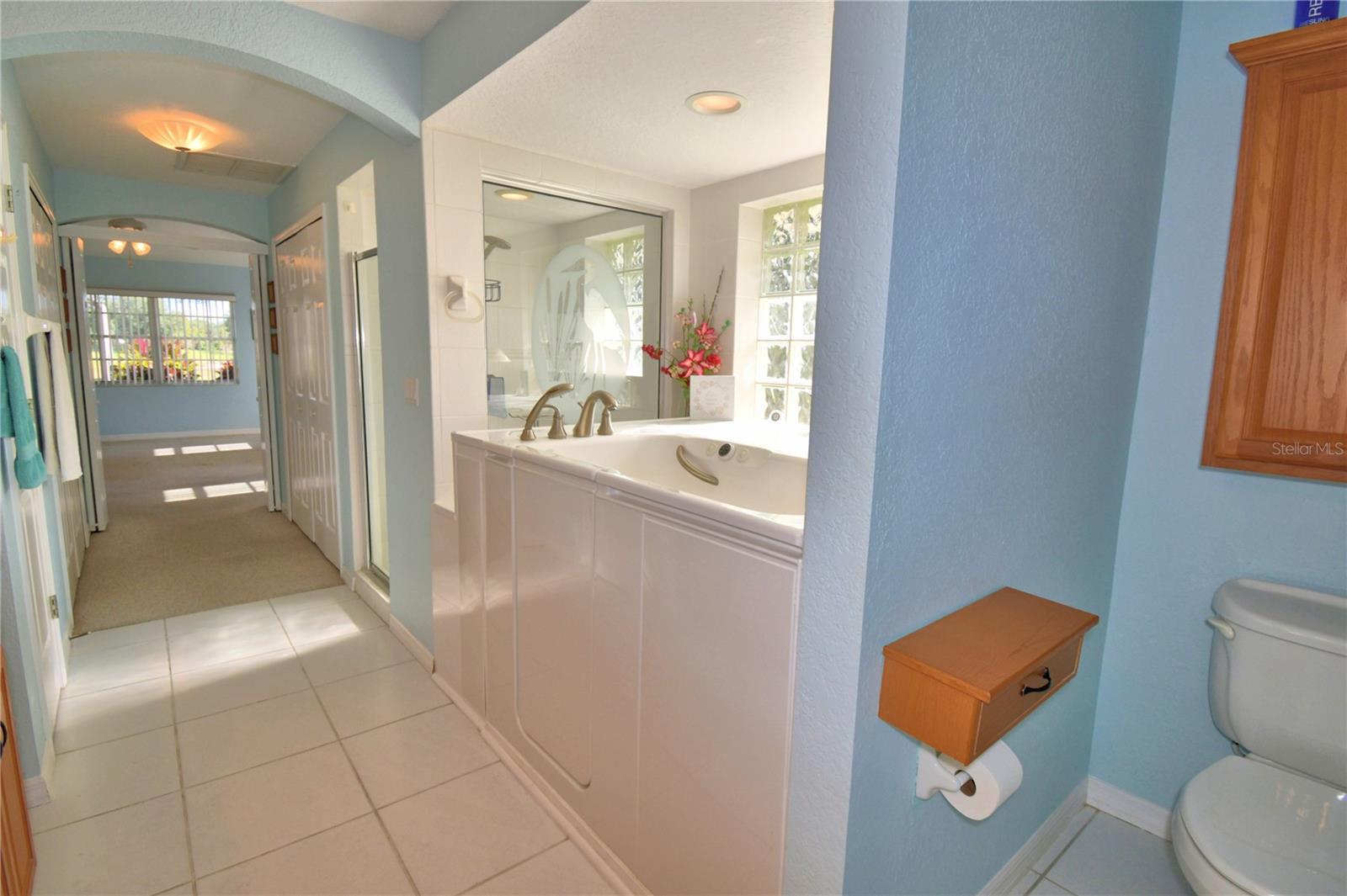 Image 27 of 52 For 240 Golf Aire Boulevard