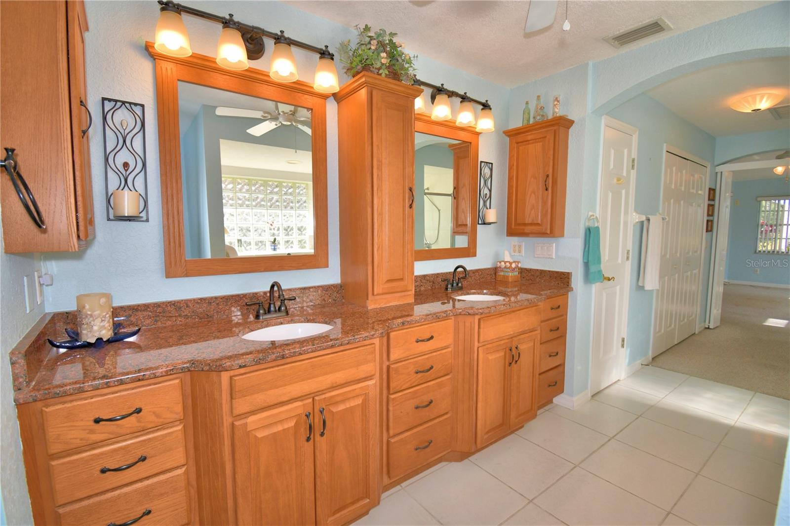 Image 30 of 52 For 240 Golf Aire Boulevard