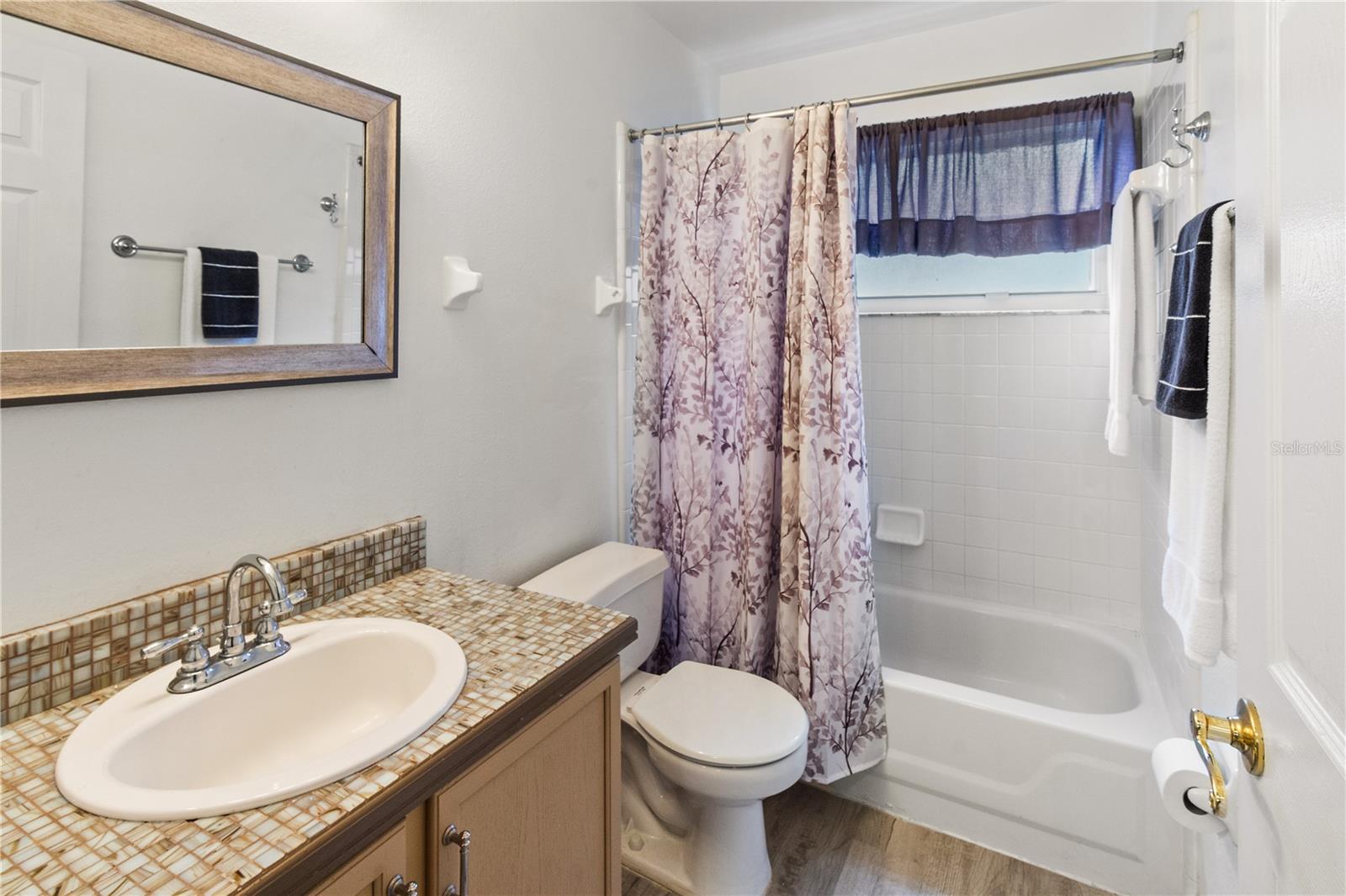 Image 16 of 34 For 7811 Myrtle Oak Lane