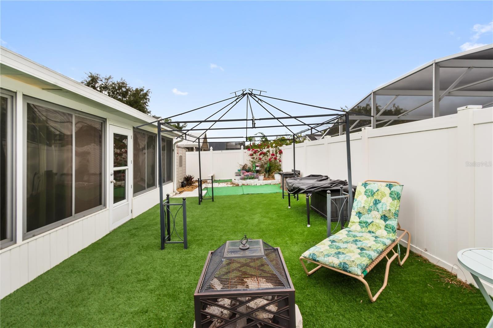 Image 27 of 34 For 7811 Myrtle Oak Lane