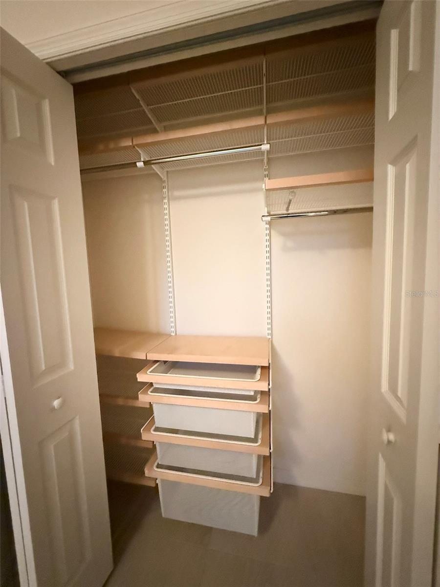 Image 28 of 32 For 1579 Vienna Square Drive